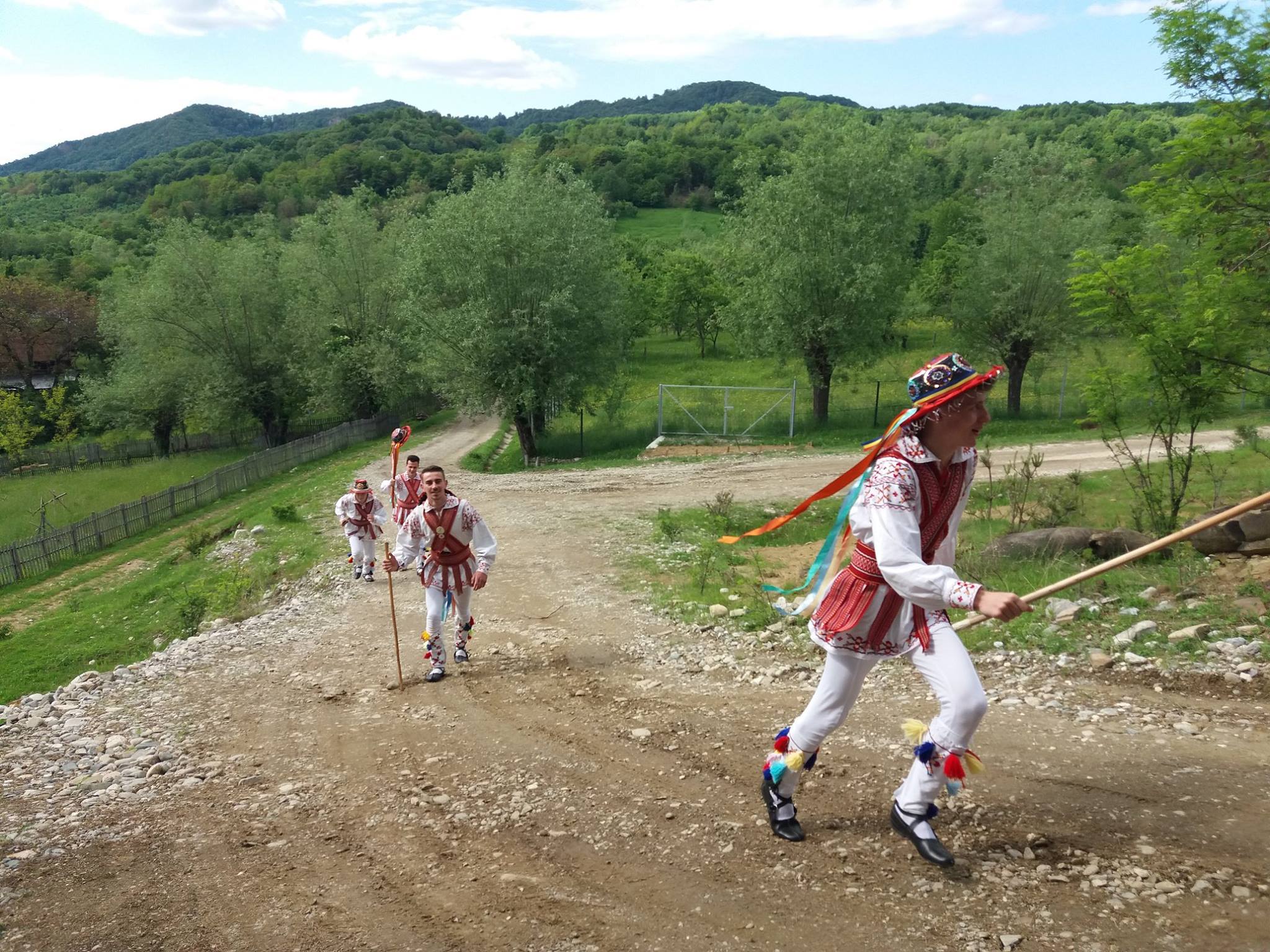 466483305_10225937893342699_290703211543090453_n Tradițiile din Corbi – Moștenire Culturală și Pitoresc Pastoral