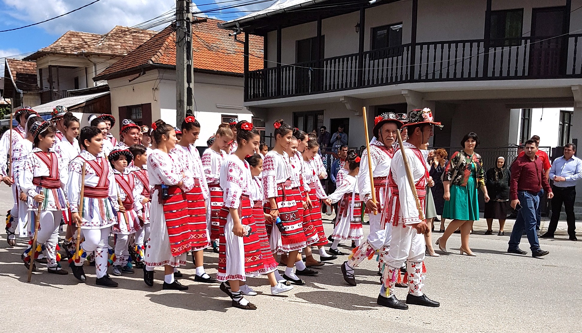 corbi Tradițiile din Corbi – Moștenire Culturală și Pitoresc Pastoral