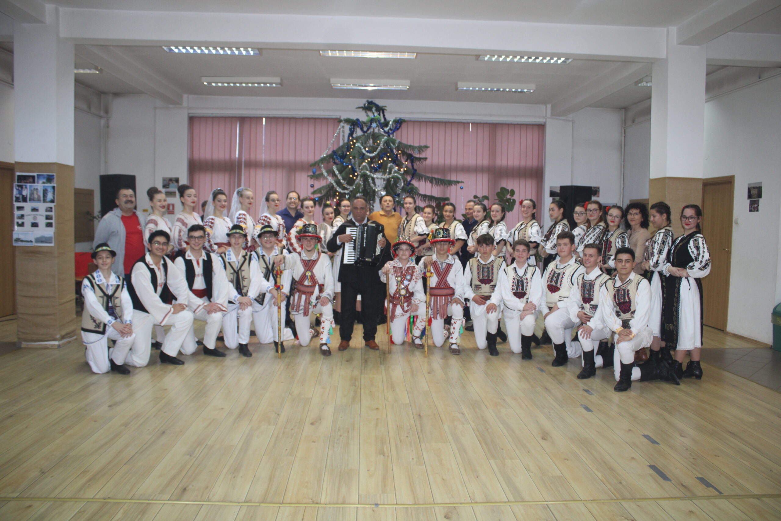 IMG_8357-scaled Proiectul Național de studiu al folclorului coregrafic românesc „Mlădițe românești” Ediția a V-a , 8-12 decembrie 2021 – Întorsura Buzăului, Covasna