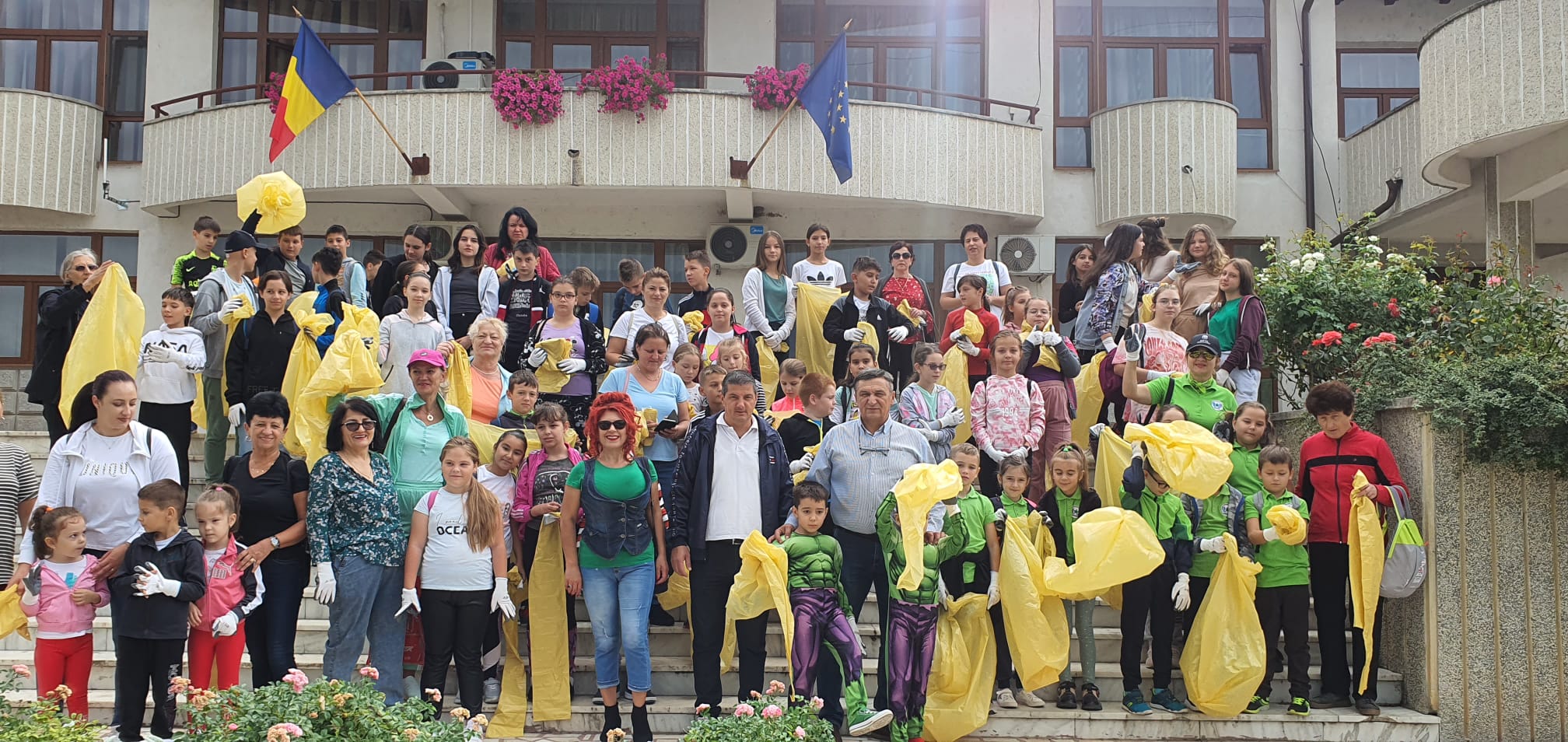 WhatsApp-Image-2022-09-17-at-13.00.28-1 Asociația „Let’s Do It România” a organizat la Costești acțiunea „Ziua de Curățenie Națională 17 septembrie 2022”