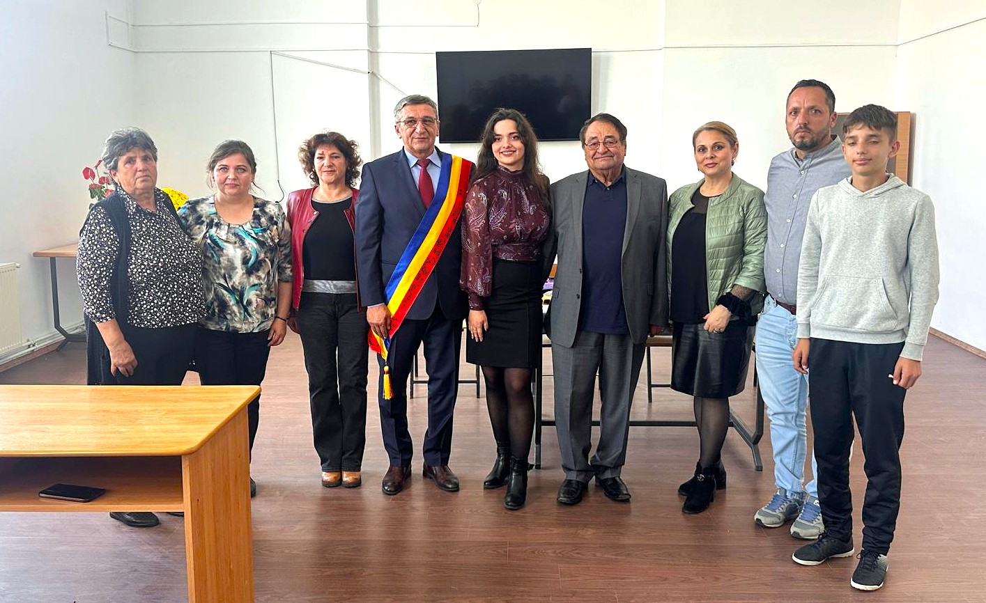 4e149890-d6d4-4d6a-96c3-ea2331653bae 🏅 Elevă eminentă din Buzoești, bursieră de excelență a profesorului universitar Constantin Nedea