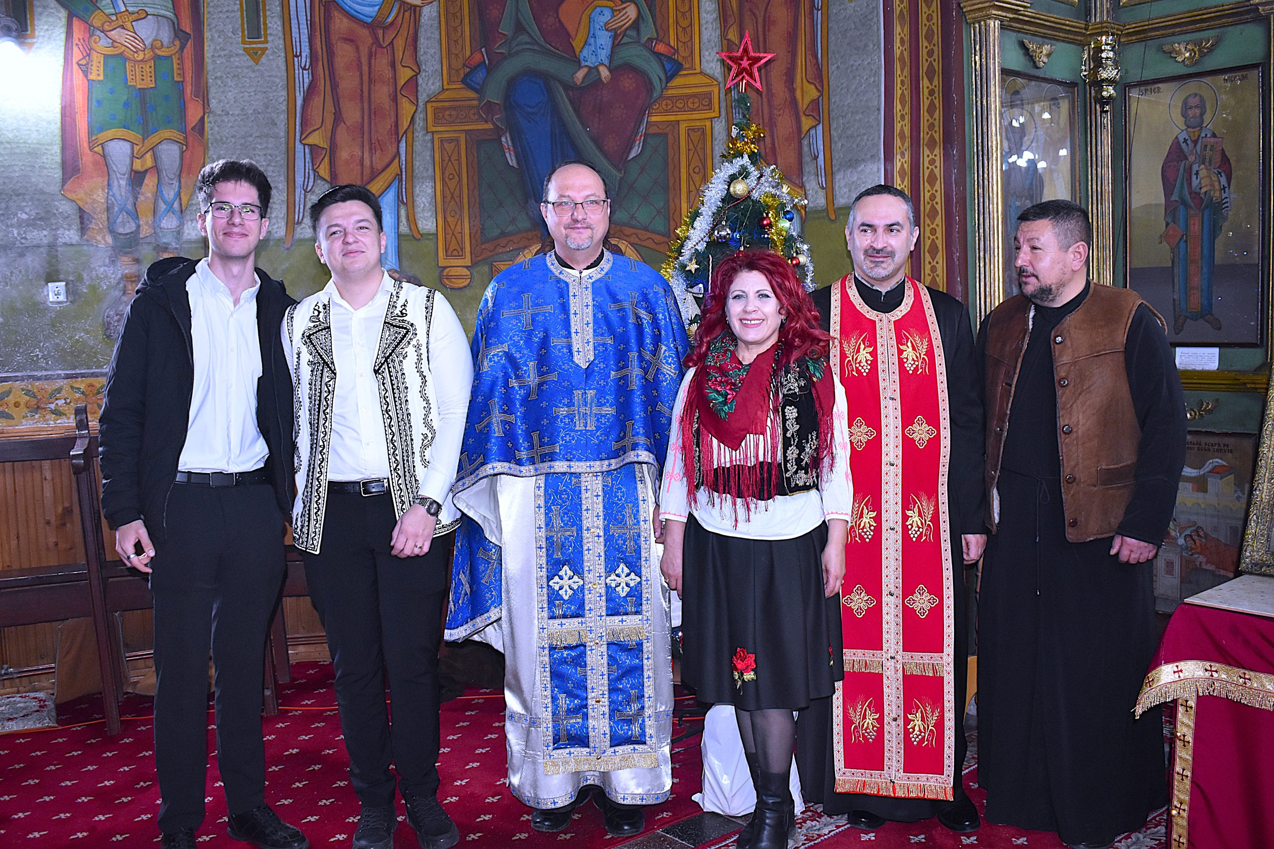 DSC_0284-scaled Colindul copiilor care a devenit tradiție – Lumina Crăciunului, la Costești