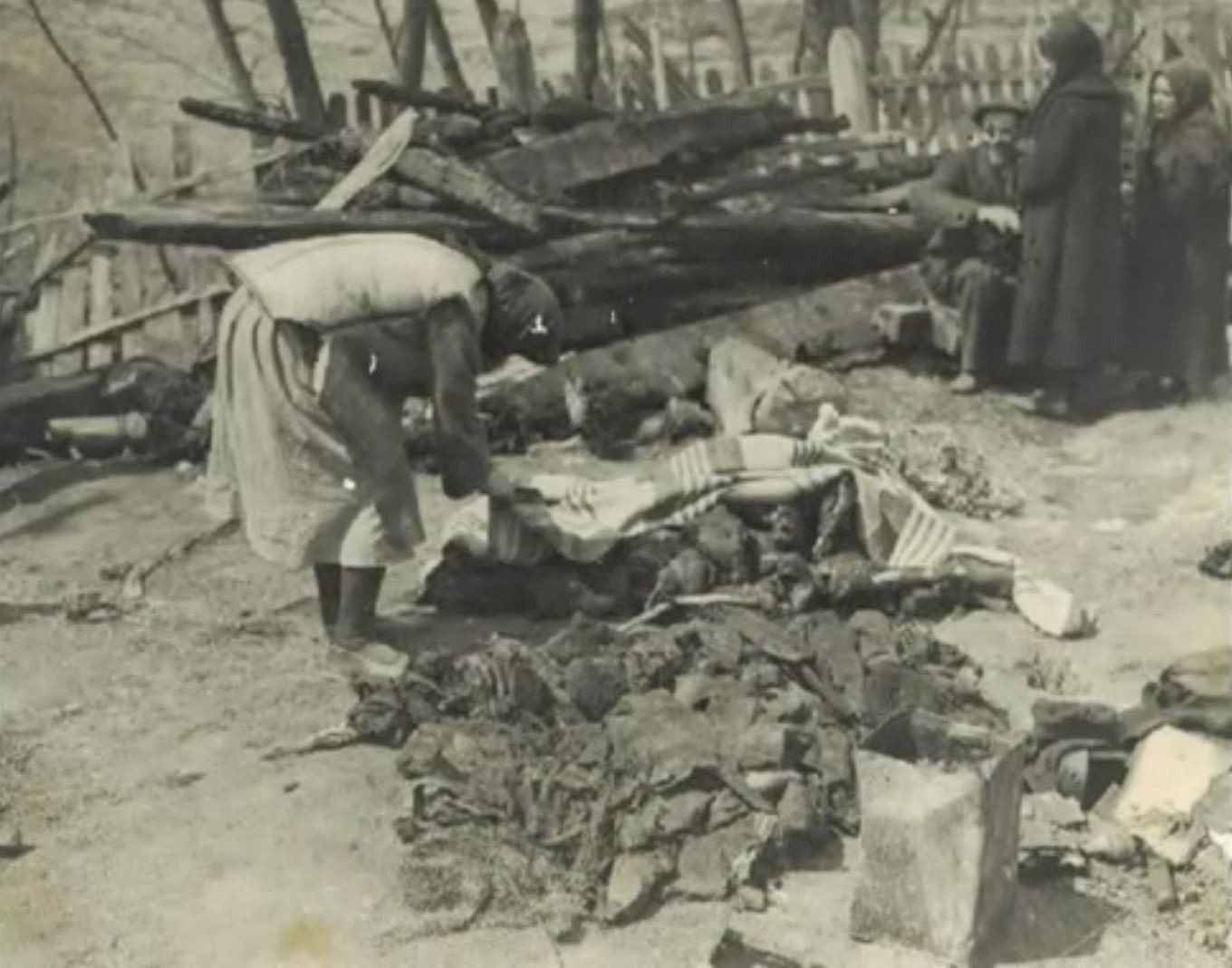Urmările incendiului din 18 aprilie 1930.