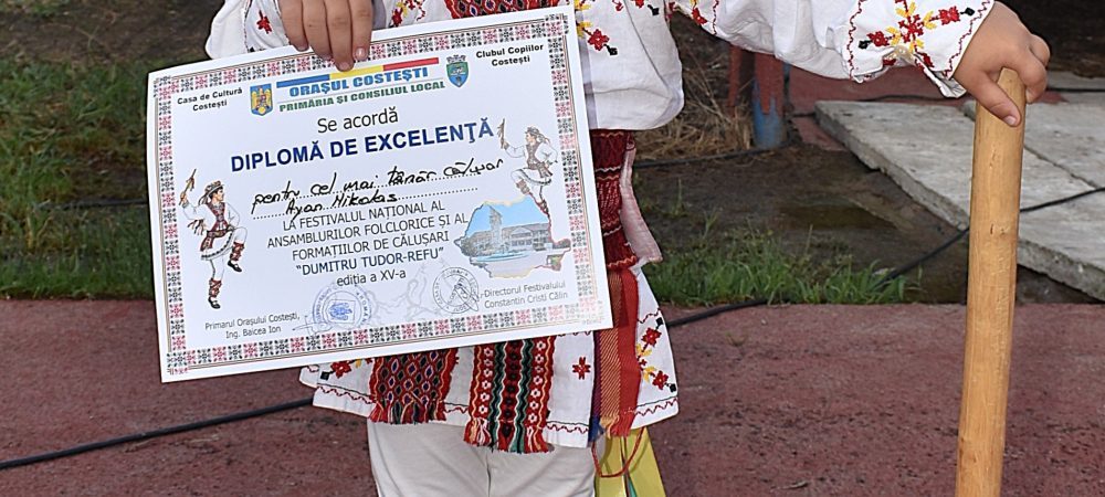 Ayan Nikolas cel mai tânăr călușar participant la Festivalul Dumitru Tudor-Refu din Costești
