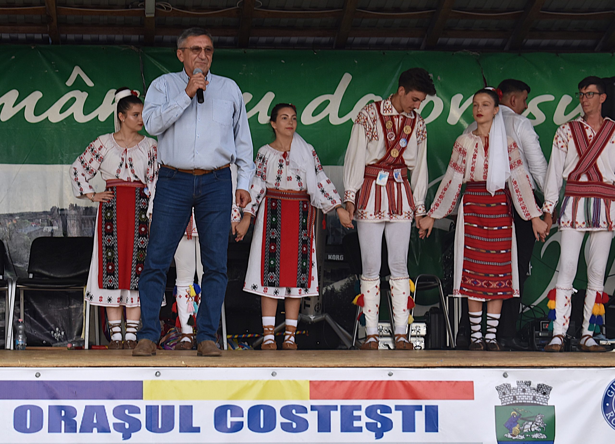 Festivalul Național de Folclor Dumitru Tudor-Refu desfășurat de Sfântul Ilie la Costești